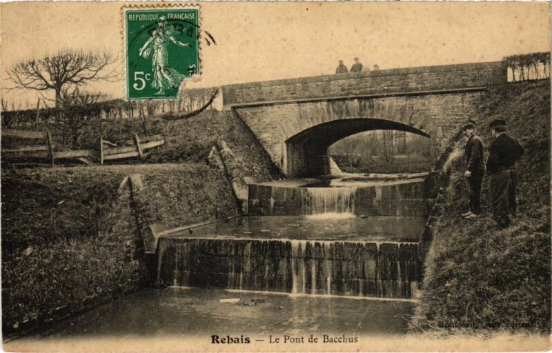 Carte postale ancienne Rebais Le Pont de Bacchus France à Rebais