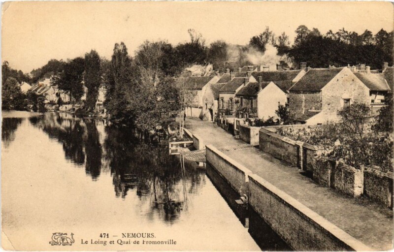Carte postale ancienne Nemours Le Loing et Quai de Fromonville France à Nemours