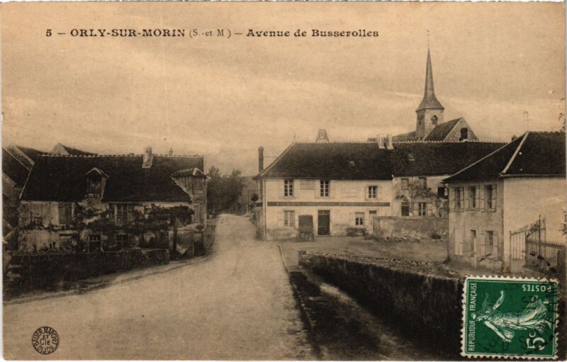 Carte postale ancienne Orly sur Morin Avenue de Busserolles France à Orly-sur-Morin