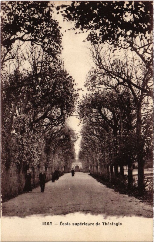 Carte postale ancienne Issy les Moulineaux Ecole superieure de Theologie à Issy-les-Moulineaux