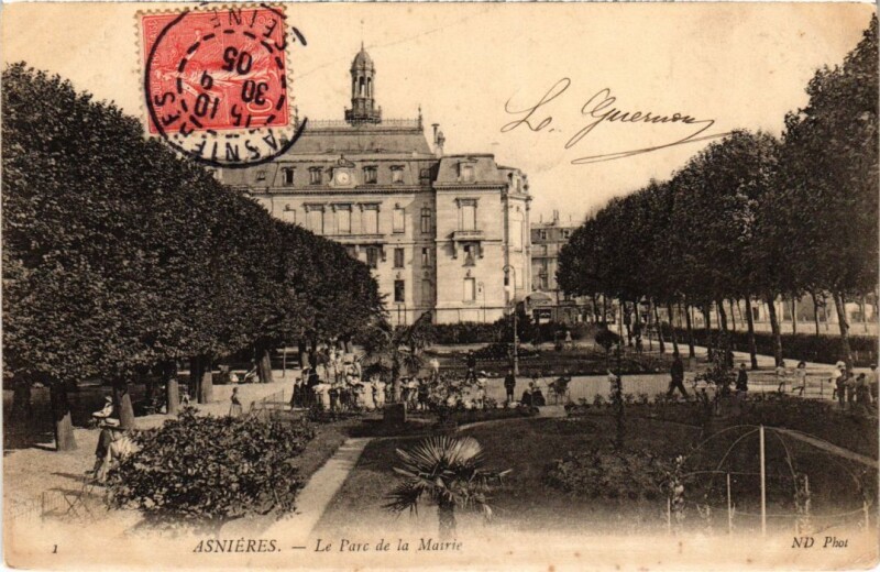 Carte postale ancienne Asnieres Le Parc de la Mairie