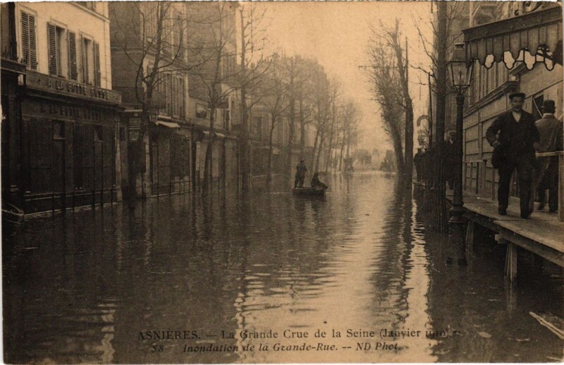 Carte postale ancienne Asnieres Grande Rue Cure de la Seine
