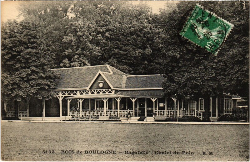 Carte postale ancienne Bois de Boulogne - Bagatelle - Châlet du Polo à Paris 16e