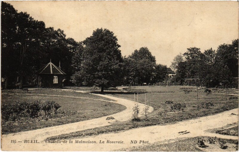 Carte postale ancienne Malmaison Le Chateau Roseraire