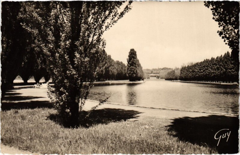 Carte postale ancienne Sceaux Le Grand Canal à Sceaux
