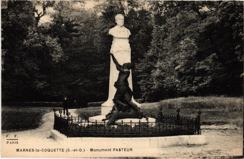 Carte postale ancienne Marnes la Coquette Monument Pasteur à Marnes-la-Coquette