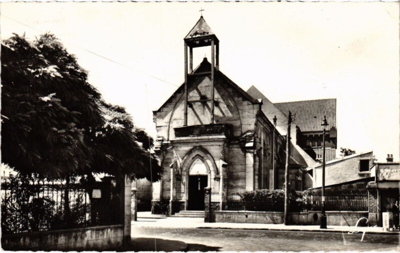 Carte postale ancienne Colombes La Chapelle à Colombes