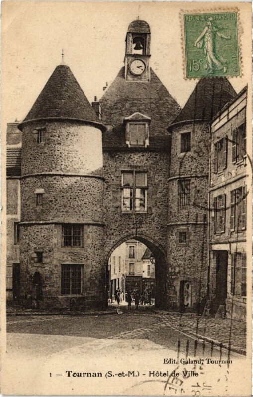 Carte postale ancienne Tournan Hotel de Ville France