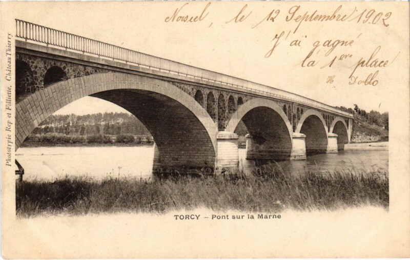 Carte postale ancienne Pont sur la Marne à Torcy