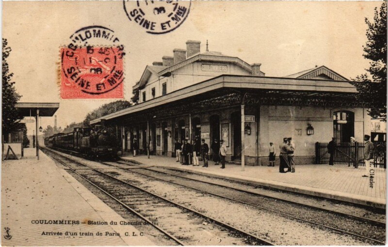 Carte postale ancienne Coulommiers Station du Chemin de fer France à Coulommiers