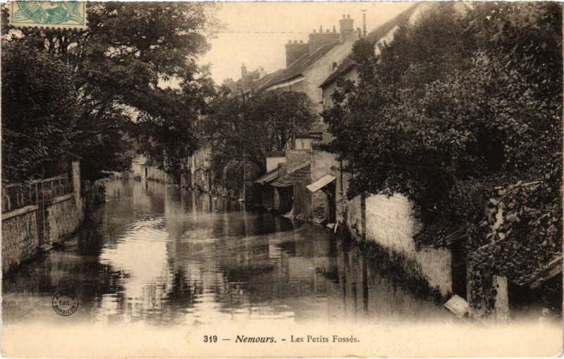 Carte postale ancienne Nemours Les Petits Fosses France à Nemours