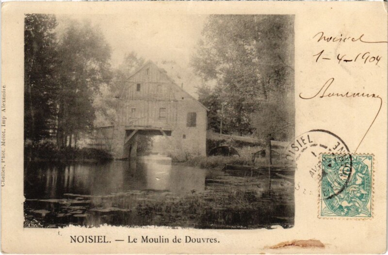 Carte postale ancienne Noisiel Le Moulin de Douvres France à Noisiel