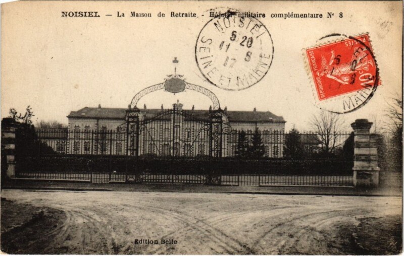 Carte postale ancienne Noisiel La Maison de Retraite France à Noisiel