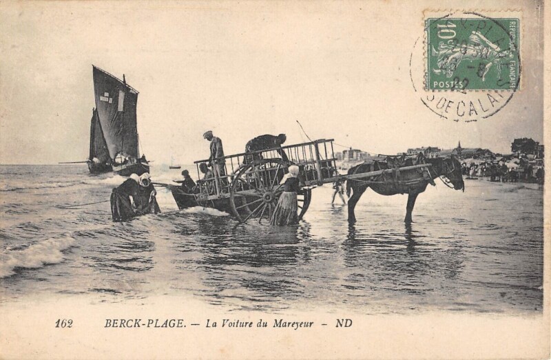 Carte postale ancienne Berck Plage Voiture Du Mareyeur à Berck