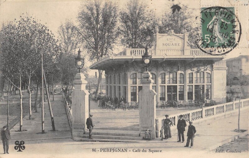 Carte postale ancienne Perpignan Cafe Du Square à Perpignan