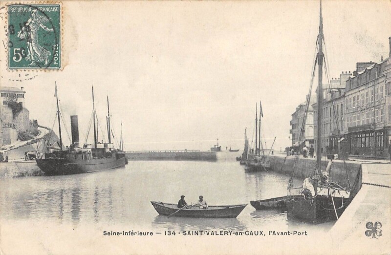 Carte postale ancienne Saint Valery En Caux L'Avant Port à Saint-Valery-en-Caux