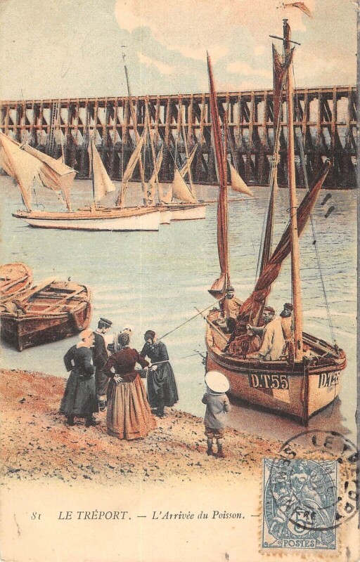 Carte postale ancienne Le Treport L'Arrivee Du Poisson