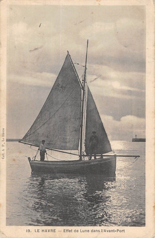 Carte postale ancienne Le Havre Effet De Lune Dans L'avant port au Havre