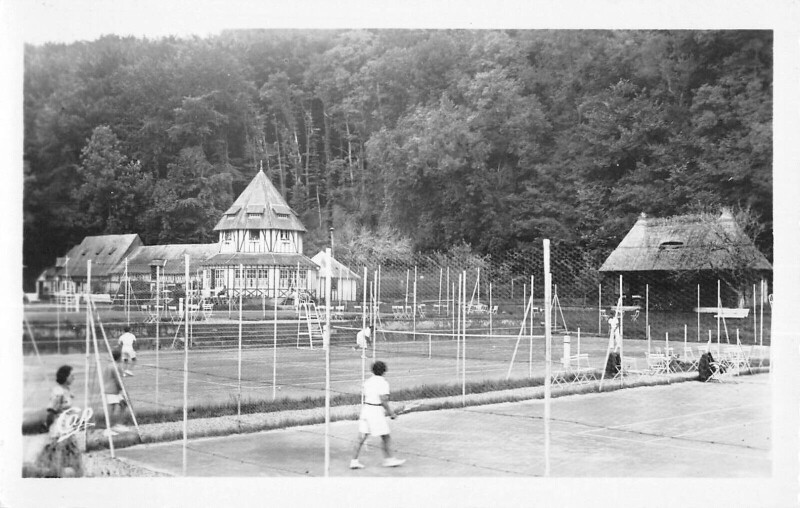 Carte postale ancienne Saint Valery En Caux Les Tennis à Saint-Valery-en-Caux