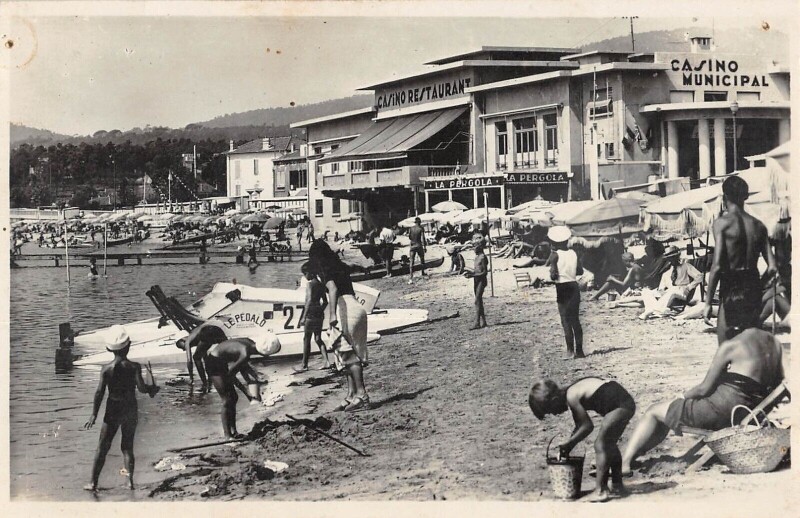 Carte postale ancienne Sainte Maxime Sur Mer Plage Et Casino à Sainte-Maxime