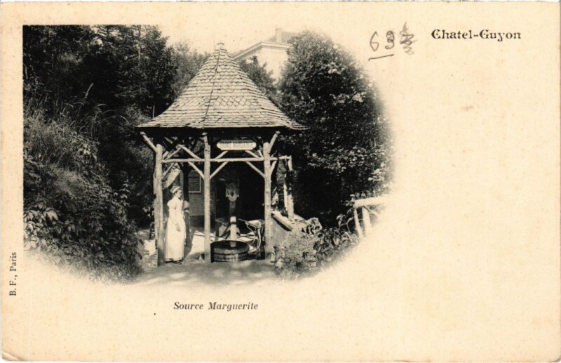 Carte postale ancienne Chatel-Guyon Source Marguerite France