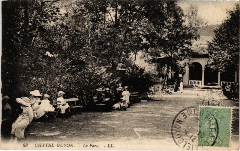 Carte postale ancienne Chatel-Guyon Le Parc France