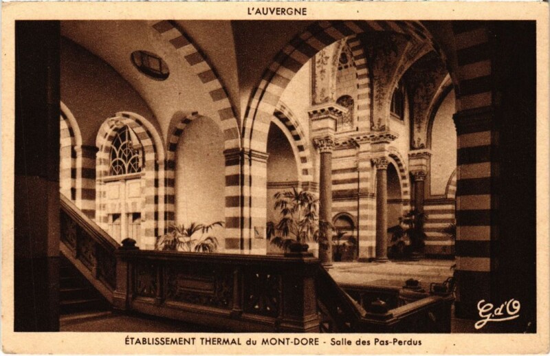 Carte postale ancienne Mont-Dore Etablissement Thermal France à Mont-Dore