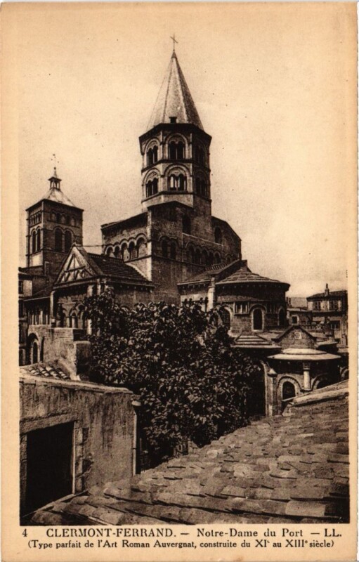 Carte postale ancienne Clermont-Ferrand Notre-Dame du Port France à Clermont-Ferrand