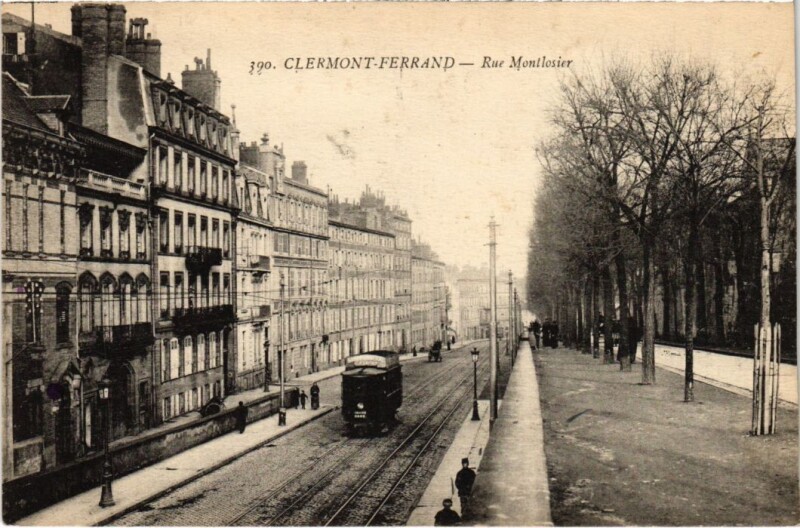 Carte postale ancienne Clermont-Ferrand Rue Montlosier France à Clermont-Ferrand