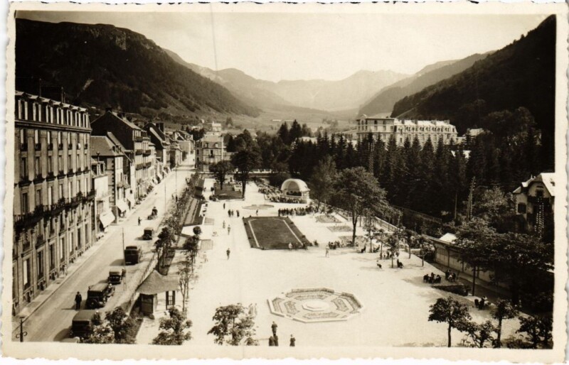 Carte postale ancienne Mont-Dore Le nouveau gare France à Mont-Dore