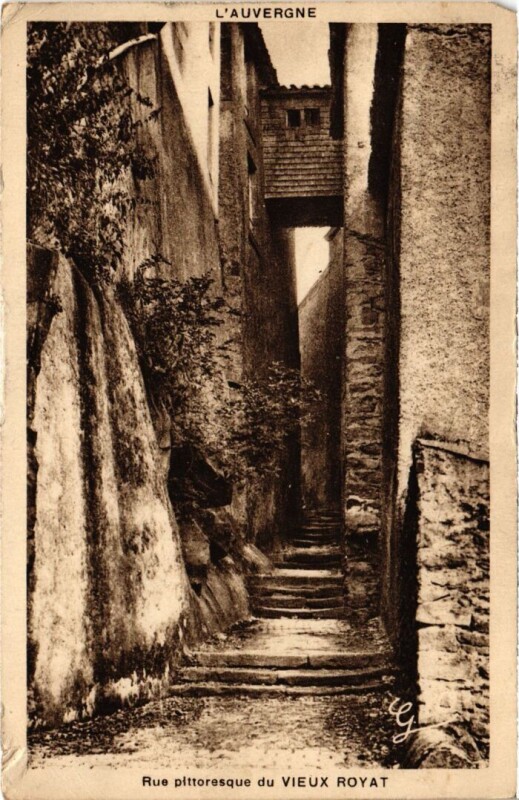 Carte postale ancienne Royat Rue pittoresque France à Royat