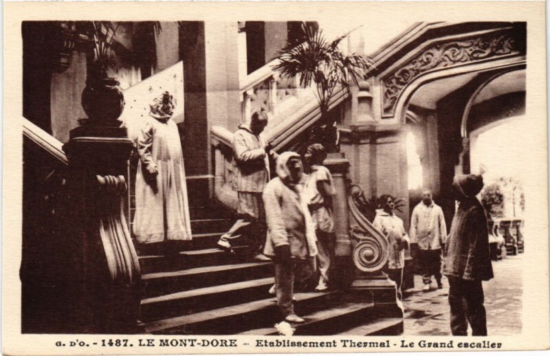 Carte postale ancienne Mont-Dore Etablissement Thermal France à Mont-Dore
