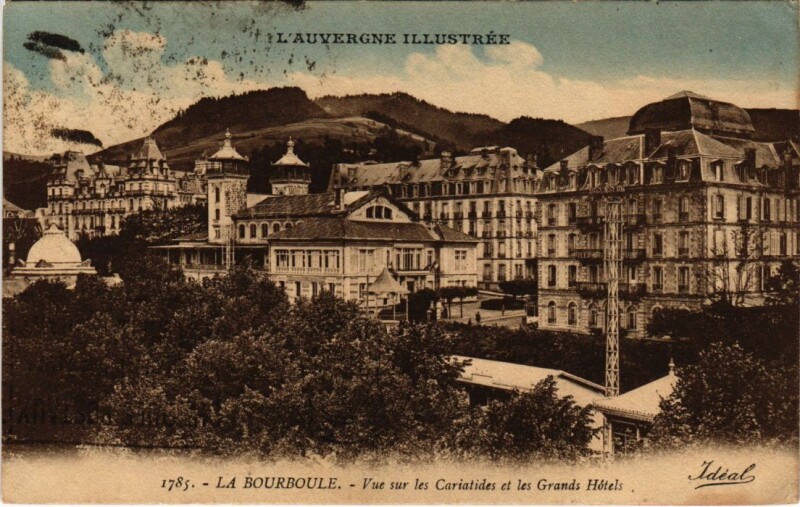 Carte postale ancienne La Bourboule Vue sur les Cariatides France à La Bourboule