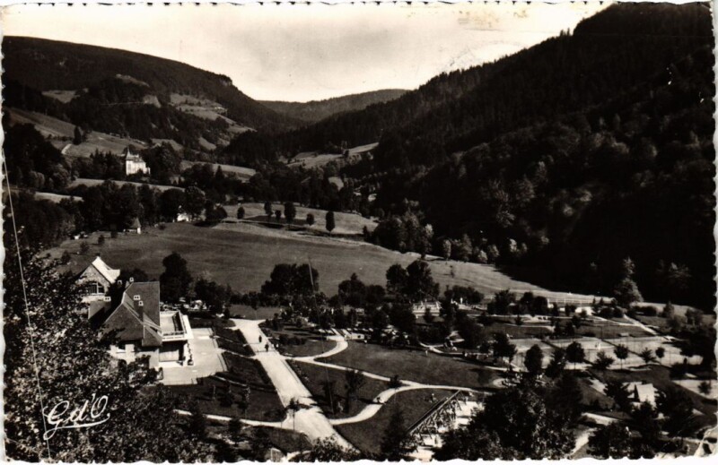 Carte postale ancienne La Bourboule Parc d'Enfants et Vallee Vendeix France à La Bourboule
