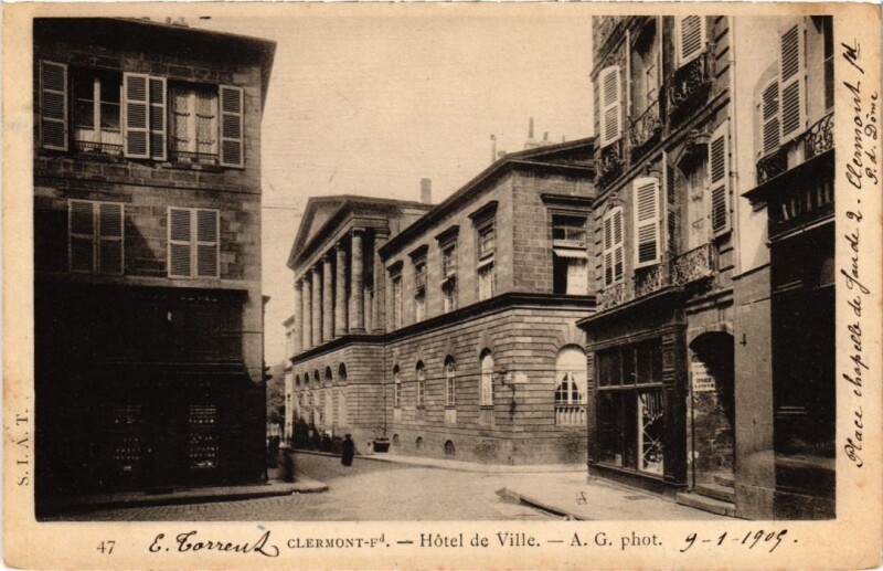 Carte postale ancienne Clermont-Ferrand Hotel de Ville France à Clermont-Ferrand
