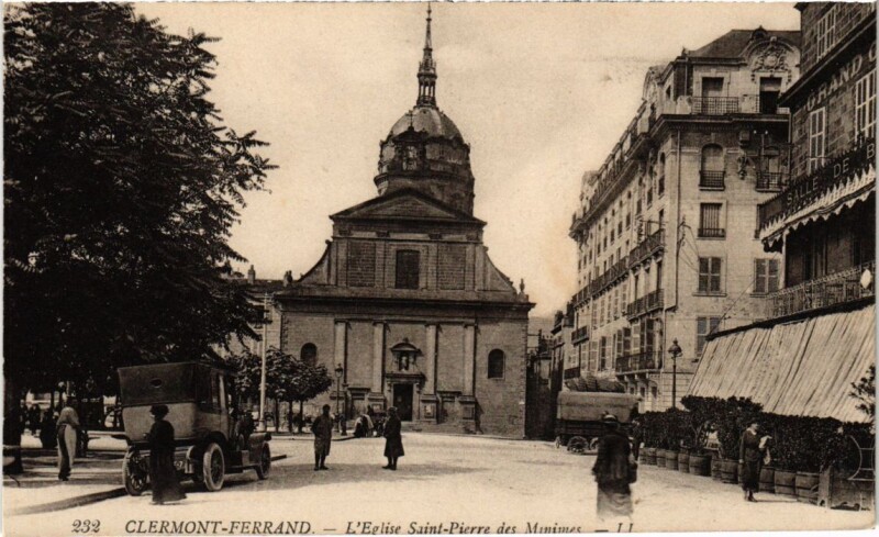 Carte postale ancienne Clermont-Ferrand L'Eglise Saint-Pierre des Minimes France à Clermont-Ferrand