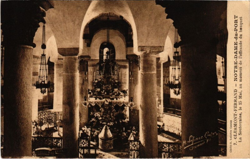 Carte postale ancienne Clermont-Ferrand Notre-Dame du Port France à Clermont-Ferrand