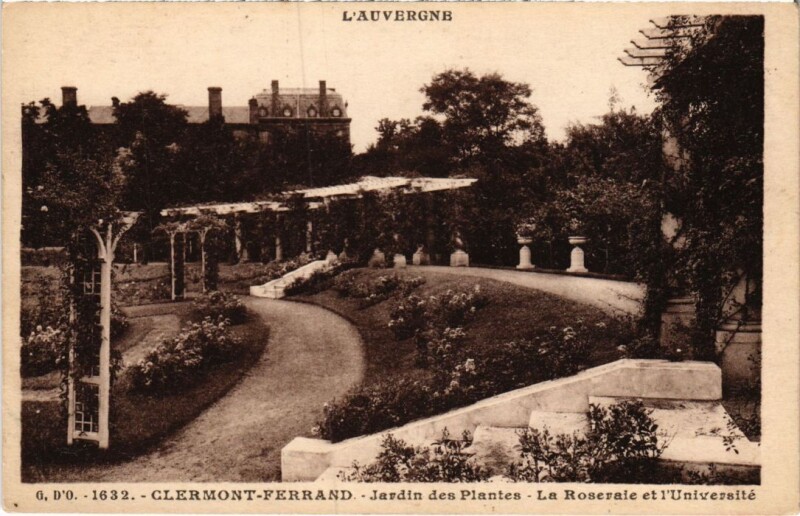 Carte postale ancienne Clermont-Ferrand Jardin des Plantes France à Clermont-Ferrand