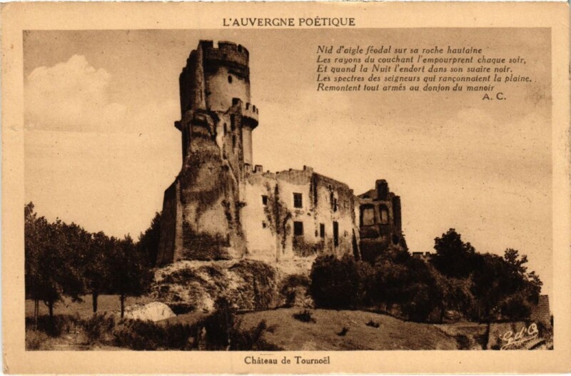 Carte postale ancienne Puy de Dome Chateau de Tournoel France