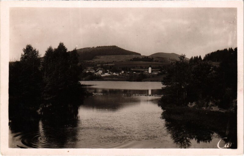 Carte postale ancienne Auvergne Lac d'Aydat France à Aydat