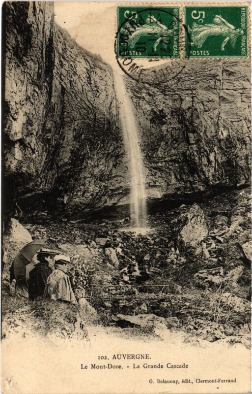 Carte postale ancienne Mont-Dore La Grande Cascade France à Mont-Dore