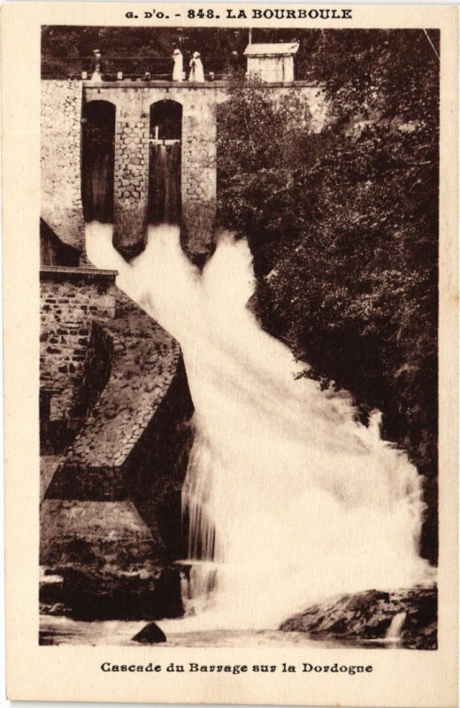 Carte postale ancienne La Bourboule Cascade du Barrage s la Dordogne France à La Bourboule