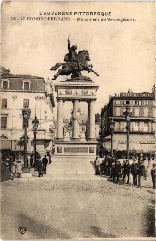 Carte postale ancienne Clermont-Ferrand Monument de Vercingetorix France à Clermont-Ferrand