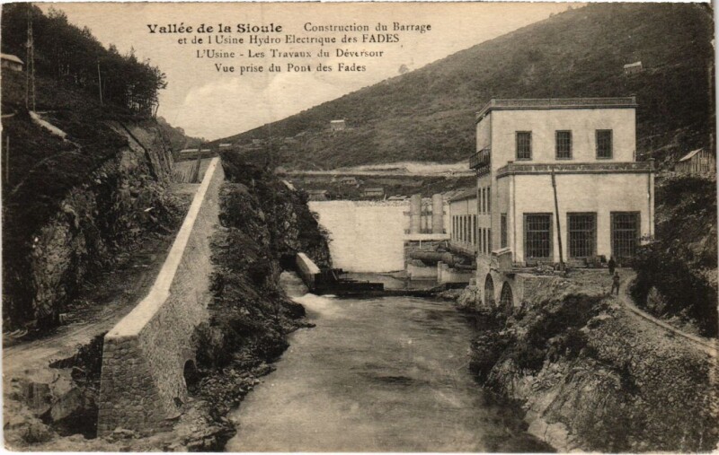 Carte postale ancienne Vallee de la Sioule Usine Hydro Electrique des Fades France