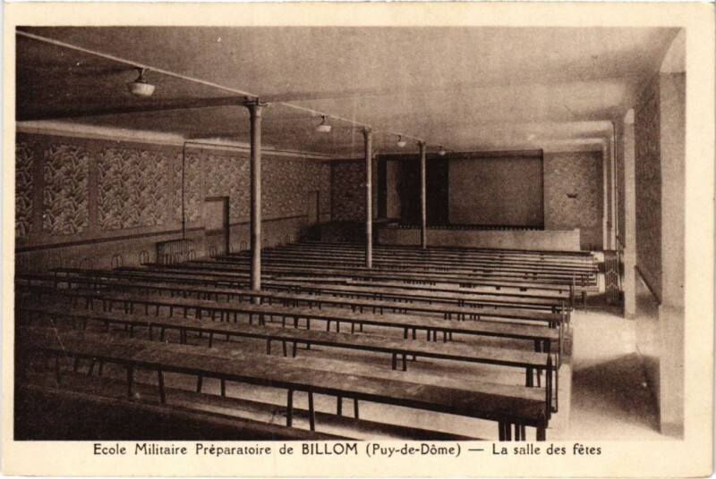 Carte postale ancienne Billom La salle des fetes France à Billom