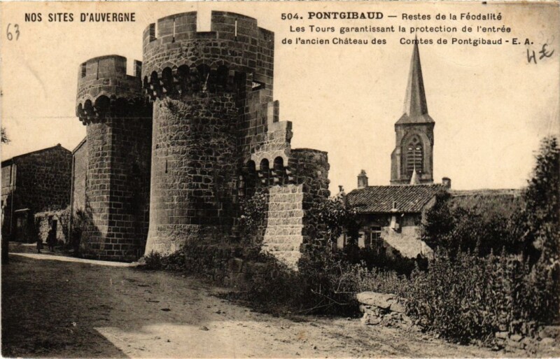 Carte postale ancienne Pontgibaud Restes de la Feodalite France à Pontgibaud