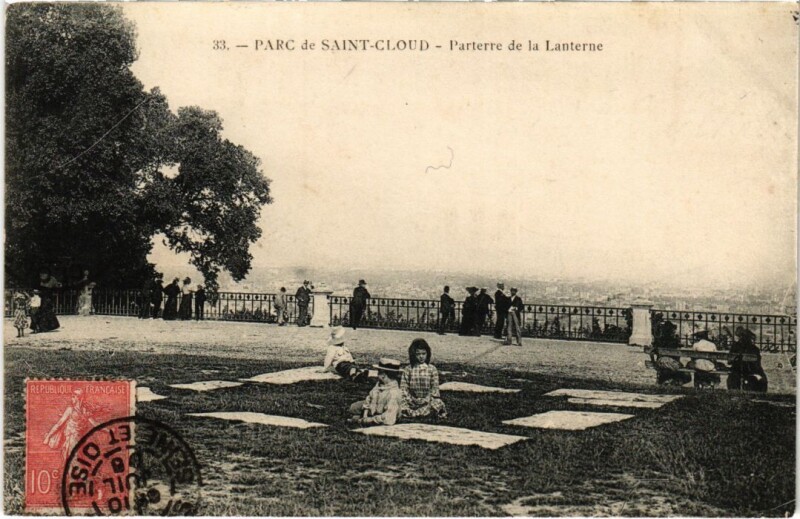 Carte postale ancienne Parc de Saint Cloud Parterre de la Lanterne à Saint-Cloud