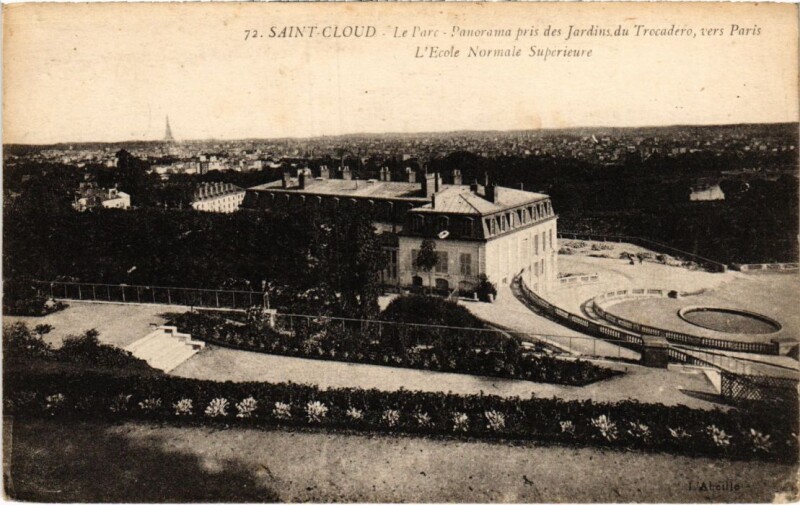 Carte postale ancienne Saint Cloud panorama pris des Jardins du Trocadero à Saint-Cloud