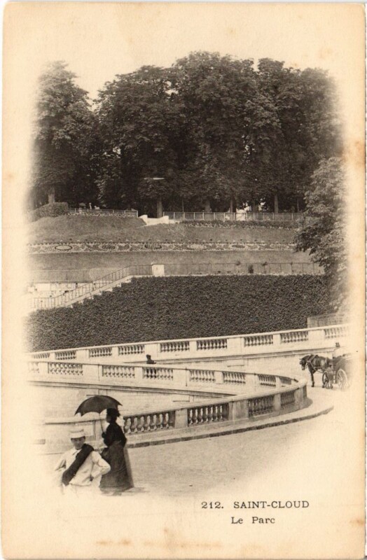 Carte postale ancienne Saint Cloud Le Parc à Saint-Cloud