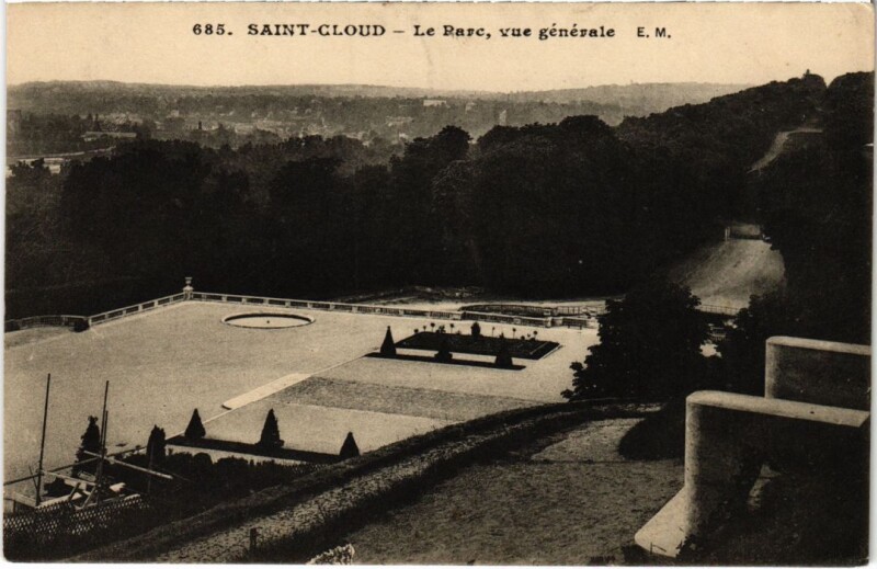 Carte postale ancienne Parc de Saint Cloud à Saint-Cloud